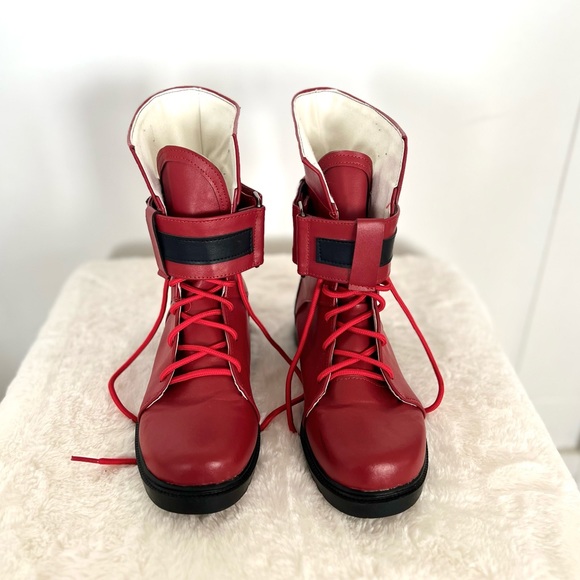 Red Boots - Picture 3 of 4